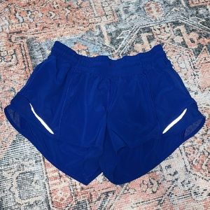Lululemon Hotty Hot short 2.5” low rise